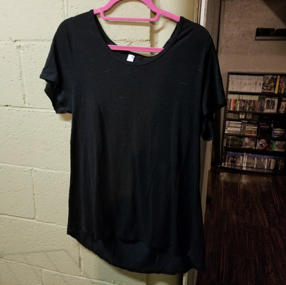 Plain black Lularoe XL classic tee